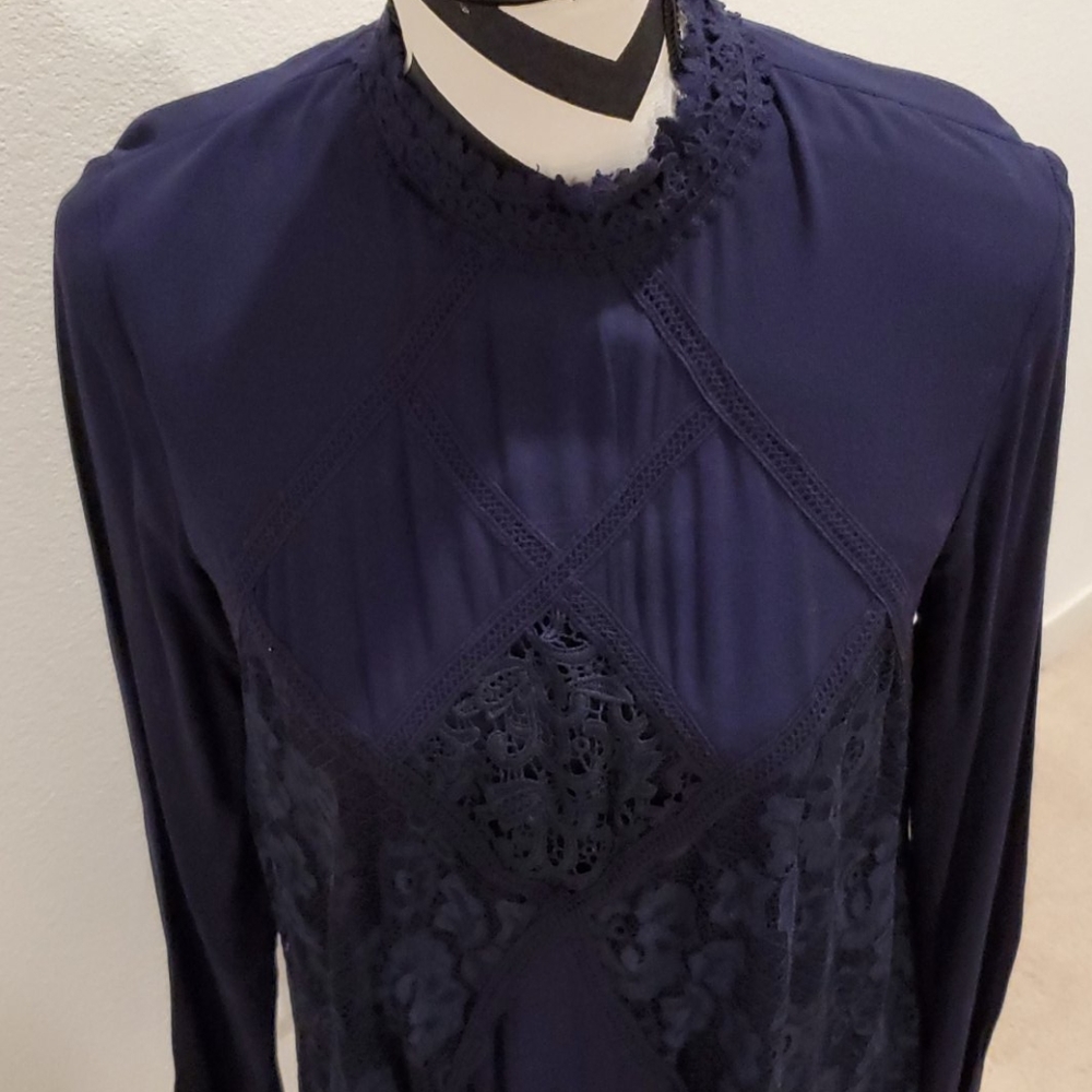 Dress - Picture 2 of 10